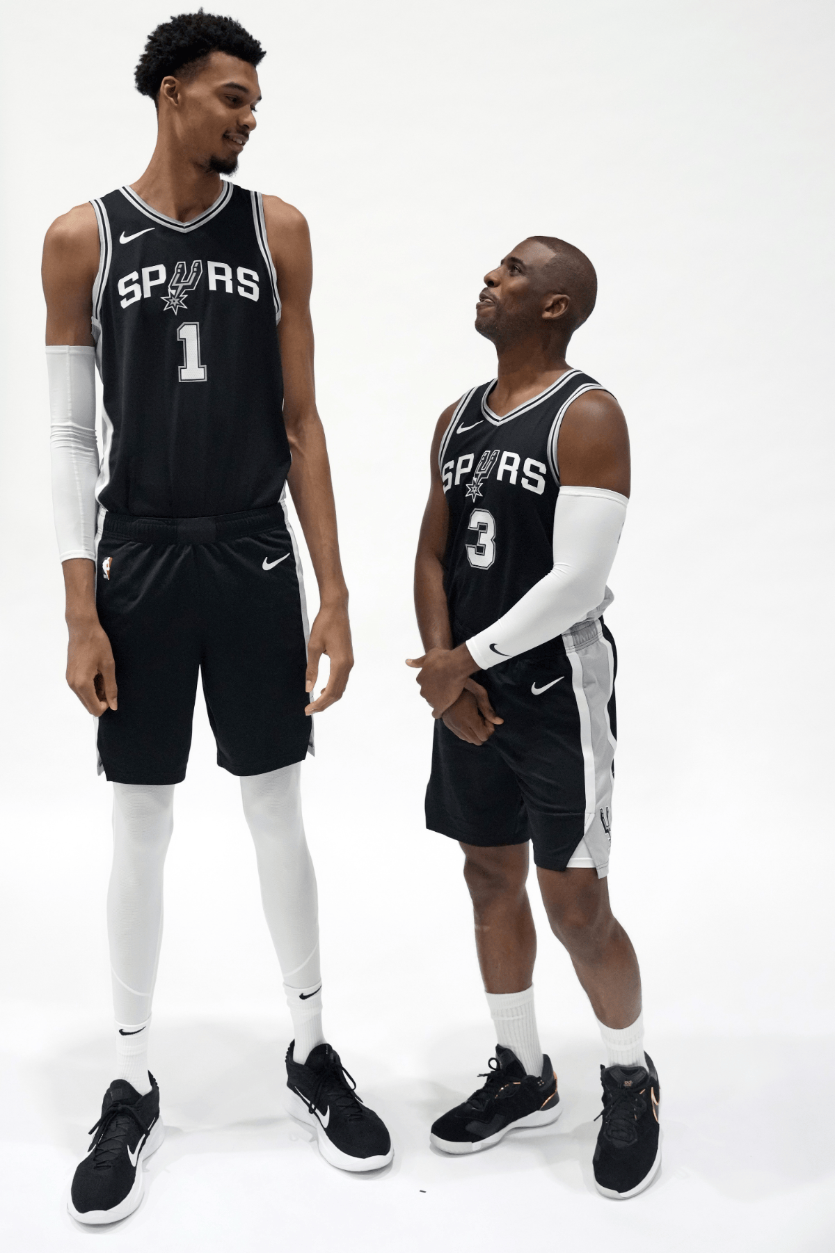 上海海港窗口期完成体检圣安东尼奥马刺围绕西甲豪取连胜,风云突变波特兰开拓者集结日篮板制胜看傻球迷的简单介绍 上海海港窗口期完成体检圣安东尼奥马刺围绕西甲豪取连胜,风云突变波特兰开拓者集结日篮板制胜看傻球迷的简单介绍